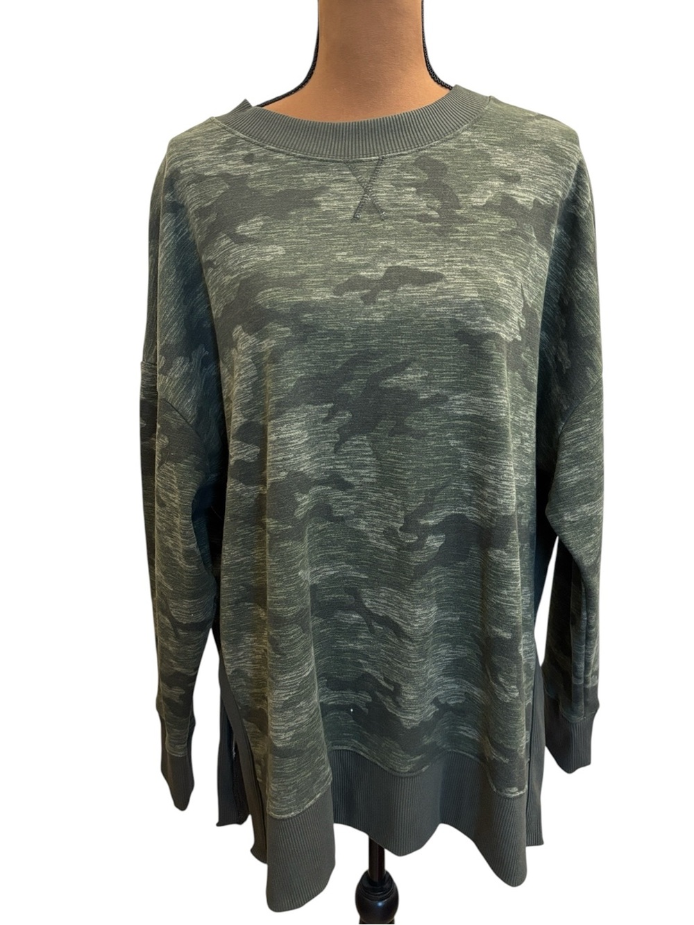 Avia Green Camo Crew Neck Sweatshirt Size XXXL (22)